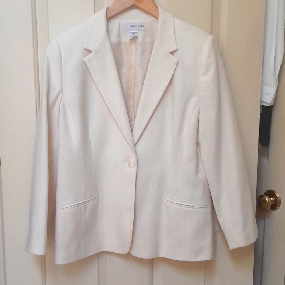 Winter white wool Sag Harbor blazer